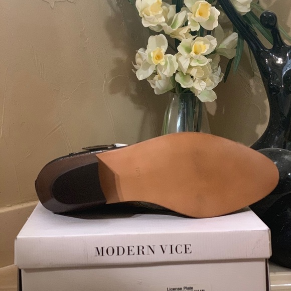 Modern Vice Brown Metallic Bootie - Picture 4 of 8